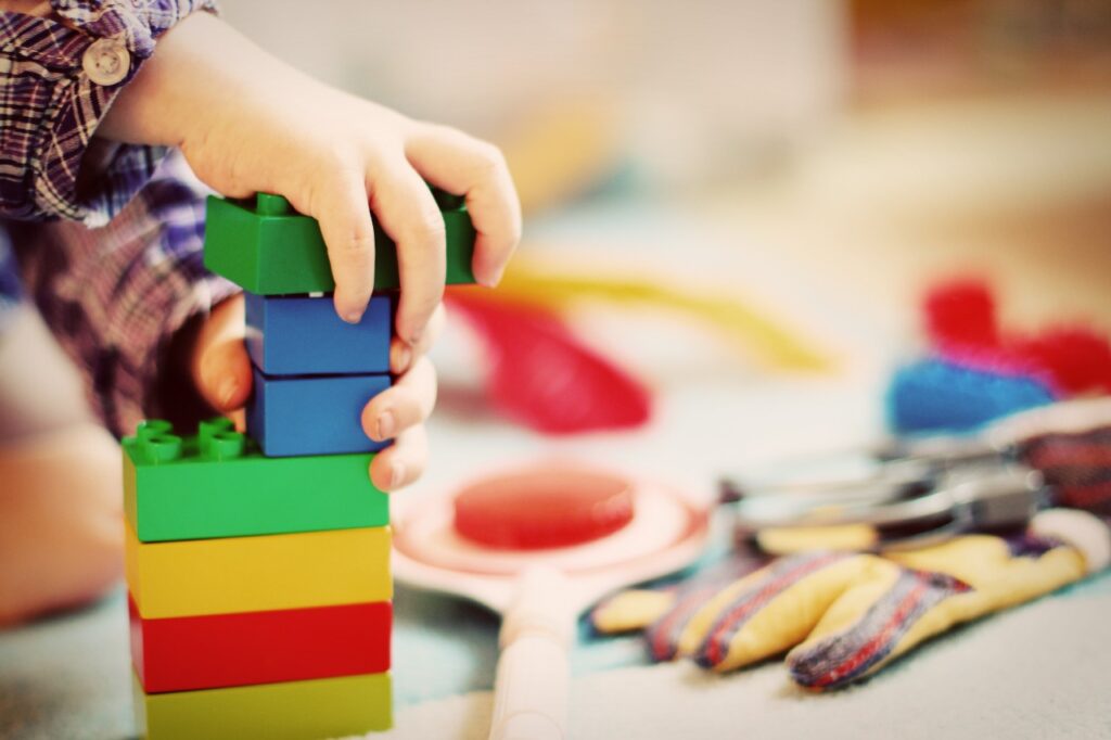 aba na sala de brinquedos Software para Autismo software para autistas Aplicativo para Autismo Aplicativo para autistas o que é aba ABA para autismo ABa para autista Autismo Leve Autismo Severo Autismo Brasil ciência ABA aba autismo sintomas autismo lei para autistas jogos para autista programas para autista Transtorno do Espectro Autista TEA